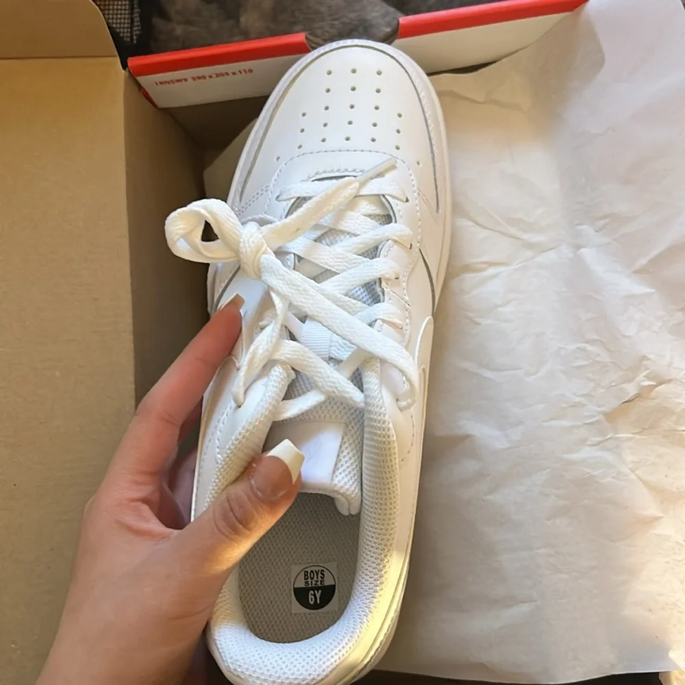 Nike Court Borough 2 Low Top Sneaker Big Kid - Picture 3 of 3